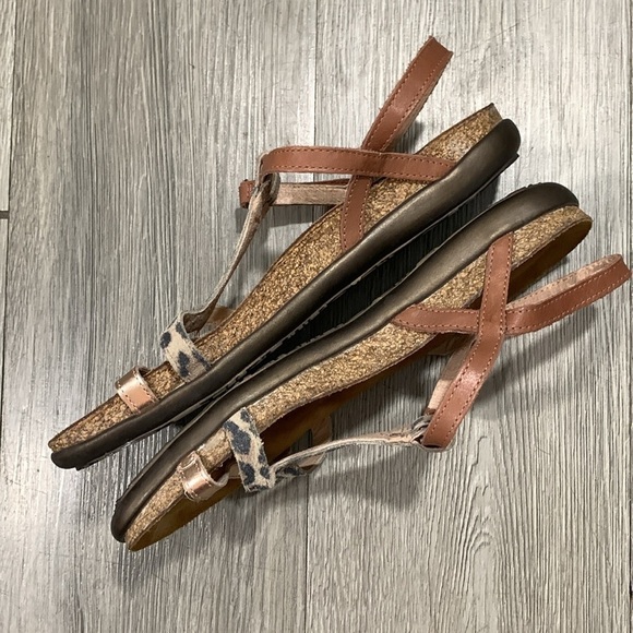 NAOT Judith Strappy Animal Print Metallic Adjustable Strap Sandals size 7 - Picture 7 of 9